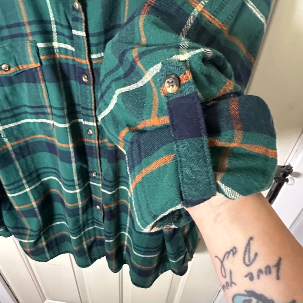 Columbia Green Plaid Button-Up Shirt - Picture 11 of 13